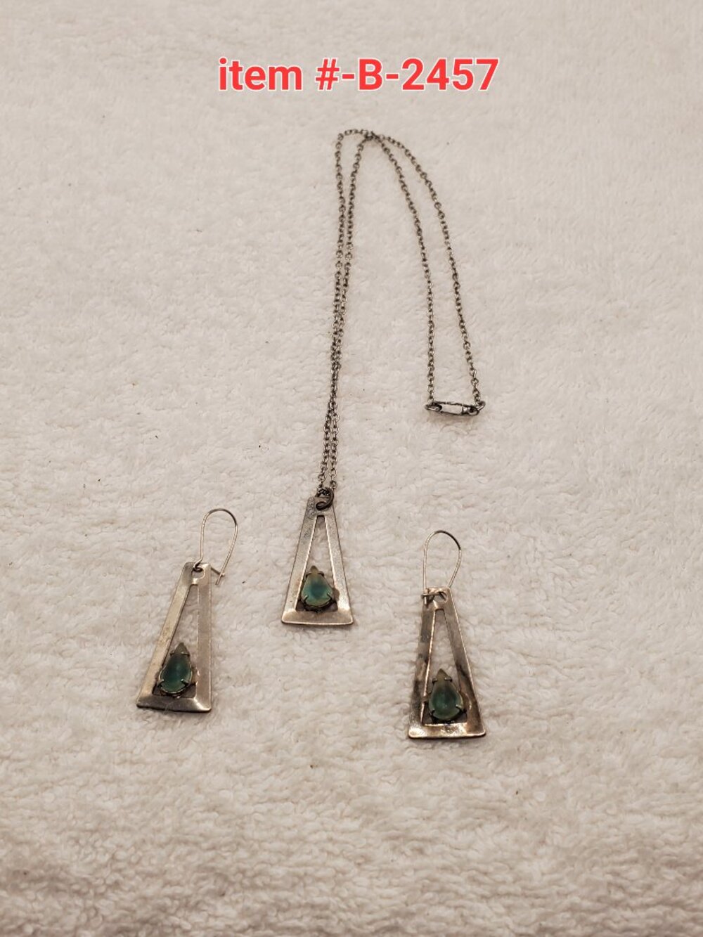 1 Silver chain necklace with pendant & matching earrings, item # B-2457,wt. 6 gm